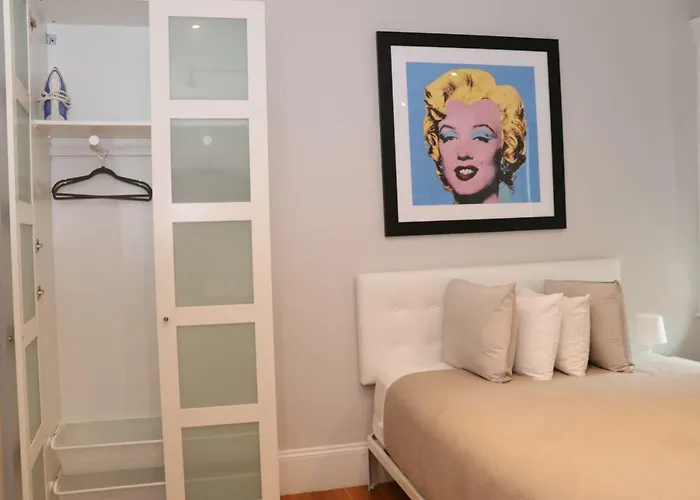 A Stylish Stay W/ A Queen Bed, Heated Floors.. #31