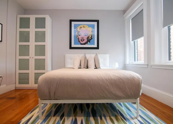 A Stylish Stay W/ A Queen Bed, Heated Floors.. #31
