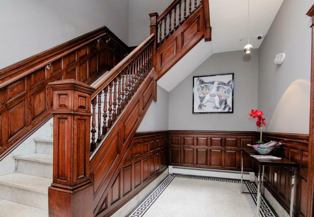 A Stylish W/ A Queen Bed, Heated Floors.. #31 Brookline